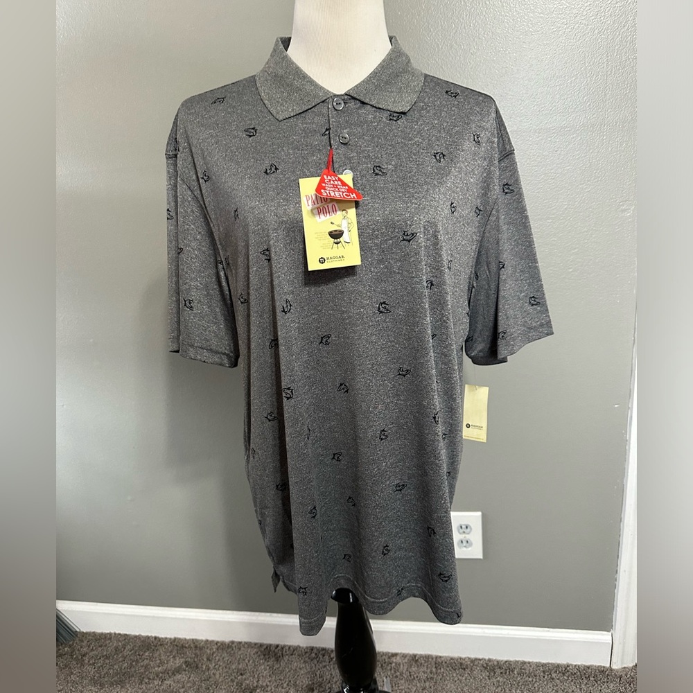 Hagger me‎ and size L polo short sleeve shirt, three button front new with tags